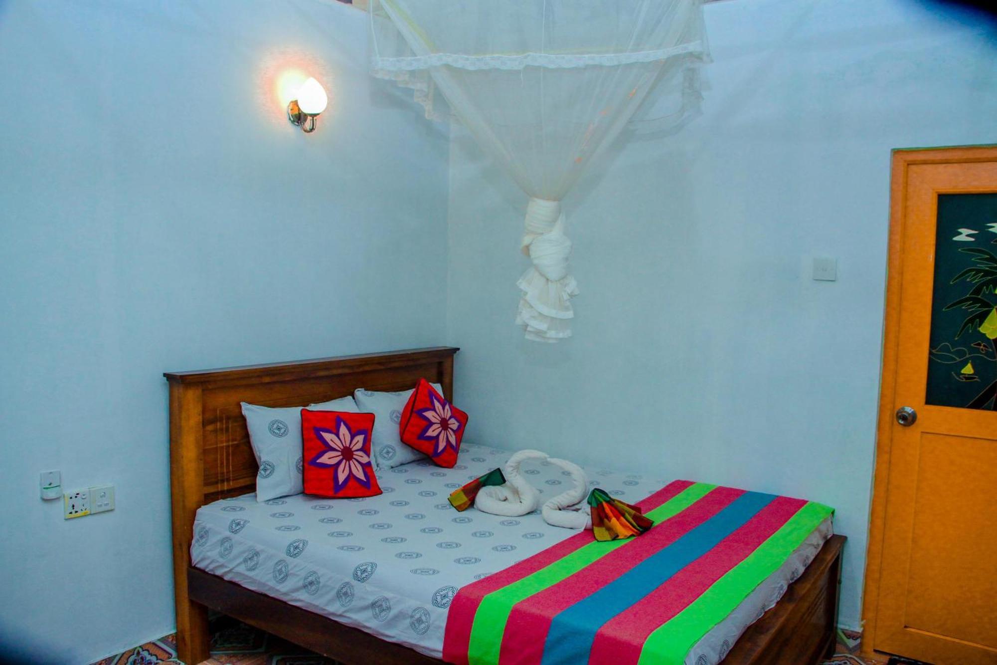 Chanaka Holiday Inn Sigiriya Dış mekan fotoğraf
