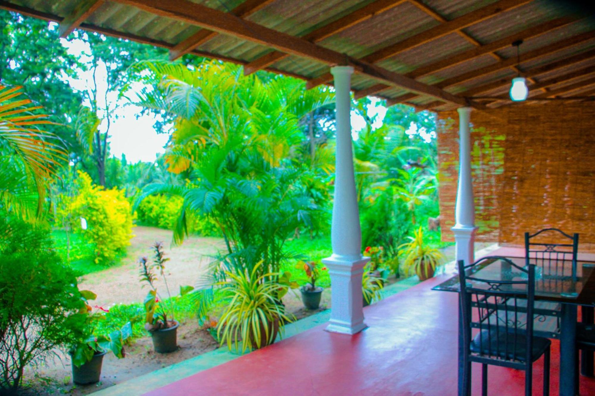 Chanaka Holiday Inn Sigiriya Dış mekan fotoğraf