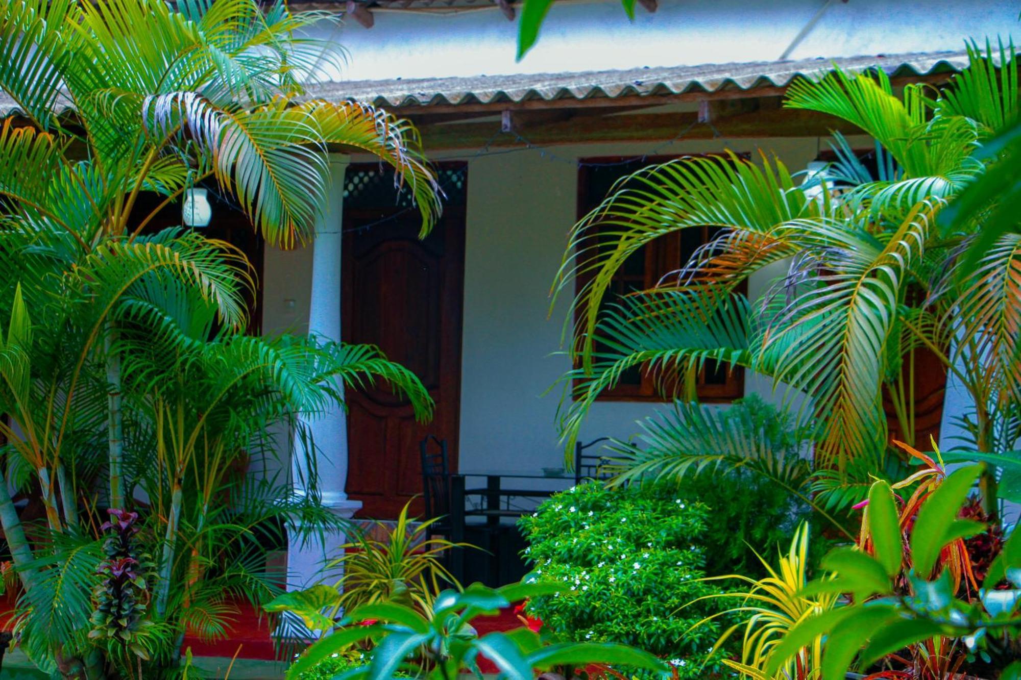Chanaka Holiday Inn Sigiriya Dış mekan fotoğraf