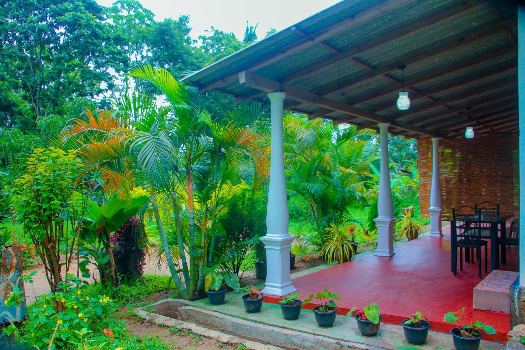 Chanaka Holiday Inn Sigiriya Dış mekan fotoğraf