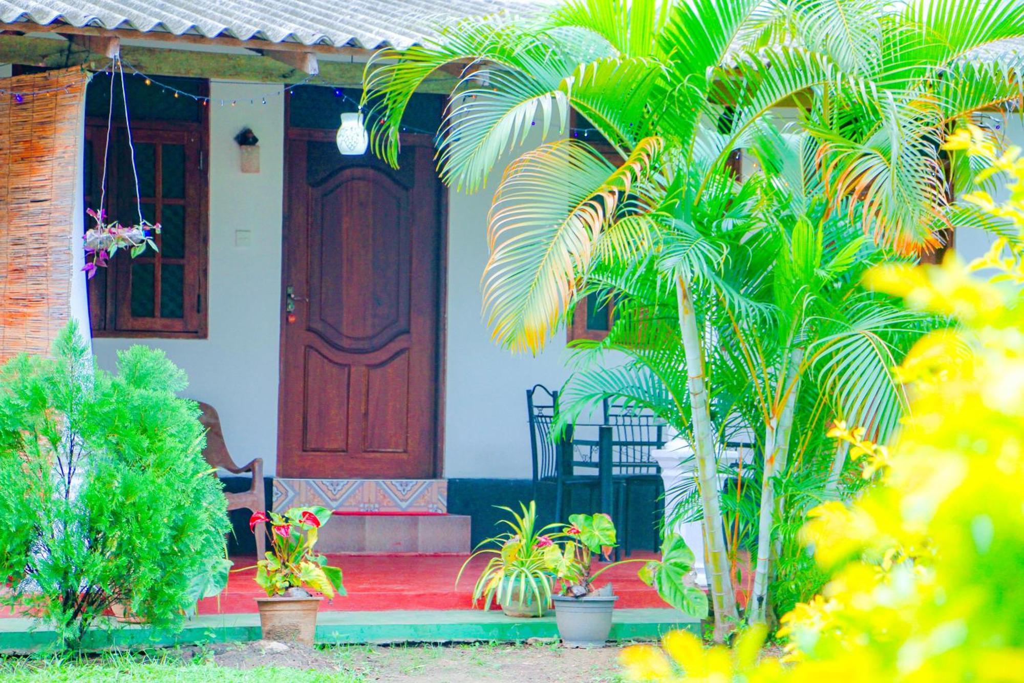 Chanaka Holiday Inn Sigiriya Dış mekan fotoğraf